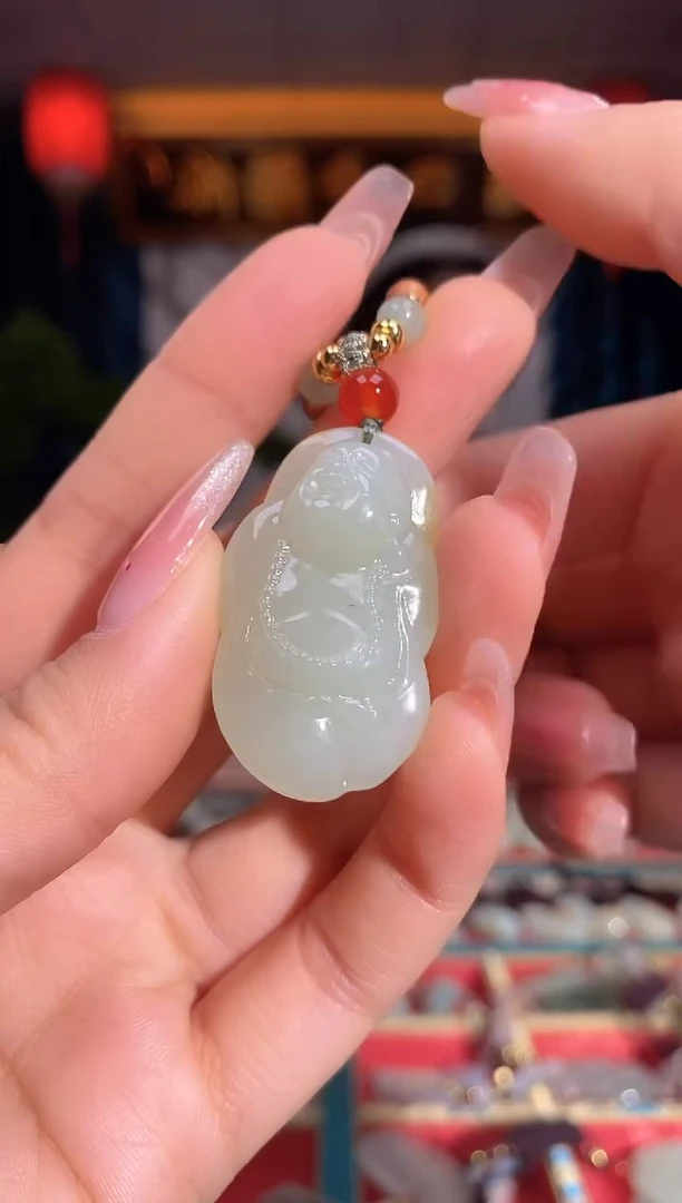 【闪购商品】和田玉颈饰未镶嵌佛