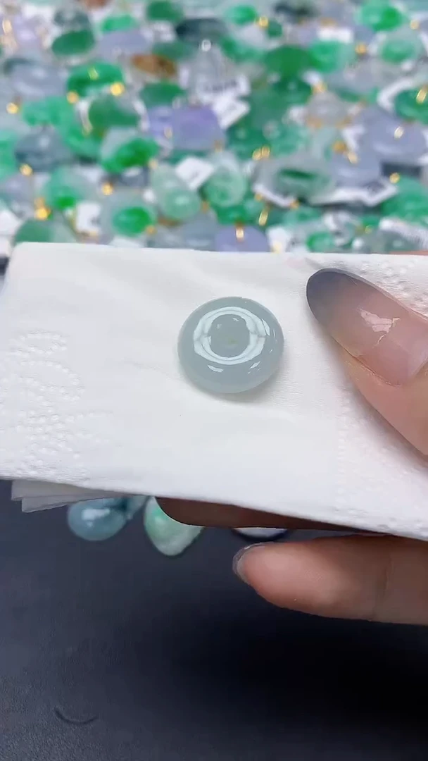 翡翠未镶嵌颈饰天然缅甸a货翡翠