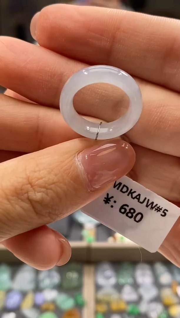 未镶嵌戒指翡翠戒圈