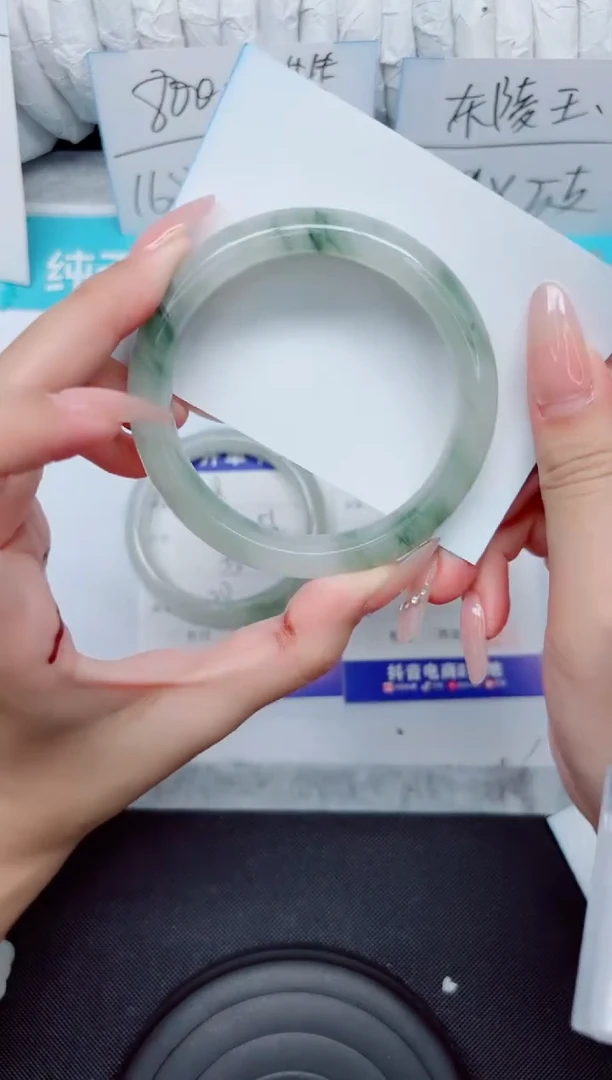 石英质玉手镯未镶嵌159-60