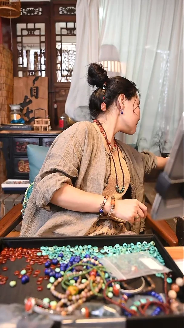 南红玛瑙未镶嵌颈饰U****e定向 Unique