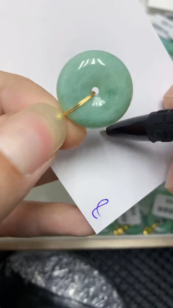 颈饰未镶嵌翡翠缅甸A货翡翠