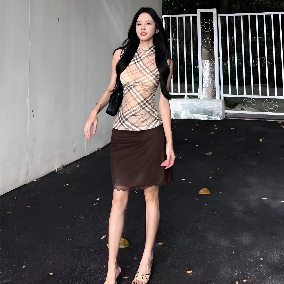 经典格纹半高领高透轻薄背心+夏季薄纱性感显瘦修身短裙套装