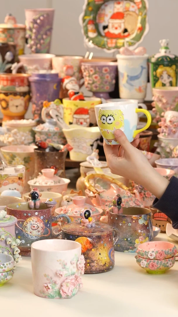 摆件陶景德镇釉下彩手绘设计师款陶瓷