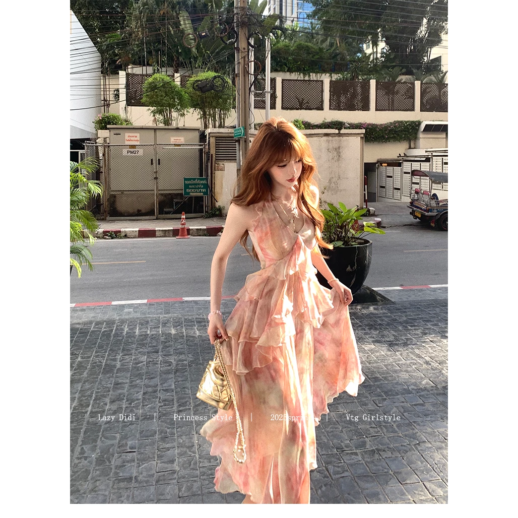 浪漫度假收腰连衣裙法式不规则收腰碎花吊带裙