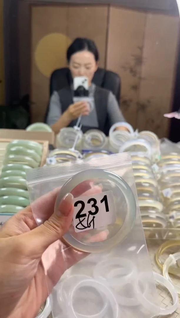 手镯玛瑙/玉髓未镶嵌231