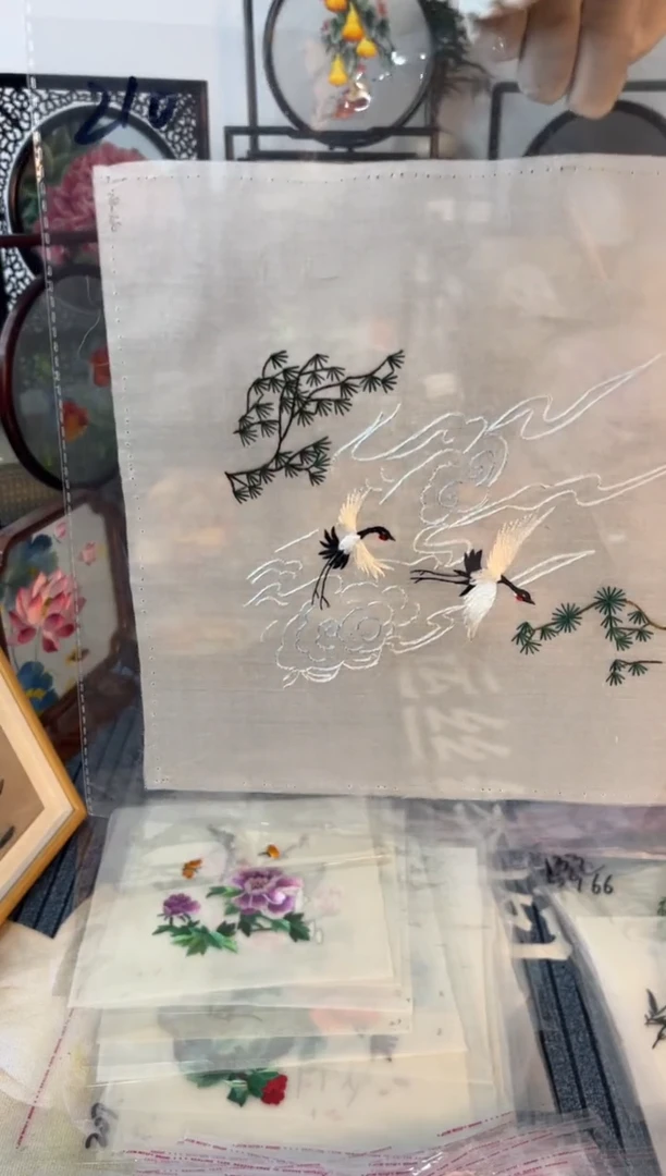 织绣纯手工苏绣双面绣绣布210