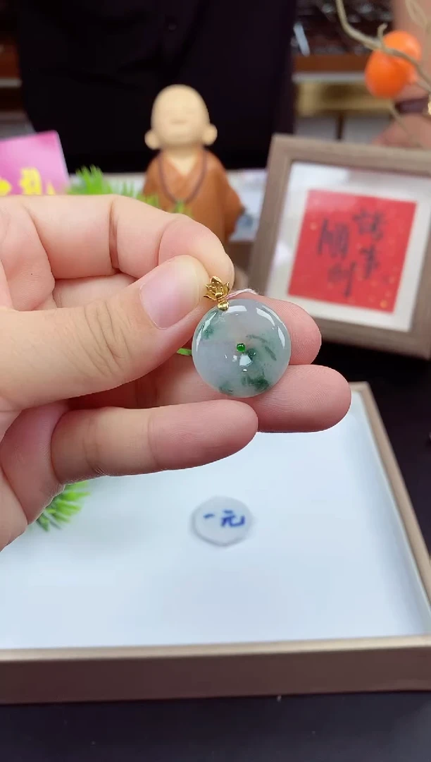 吊坠(不含链)18K金镶嵌翡翠吊坠多样性发其一@@CMT