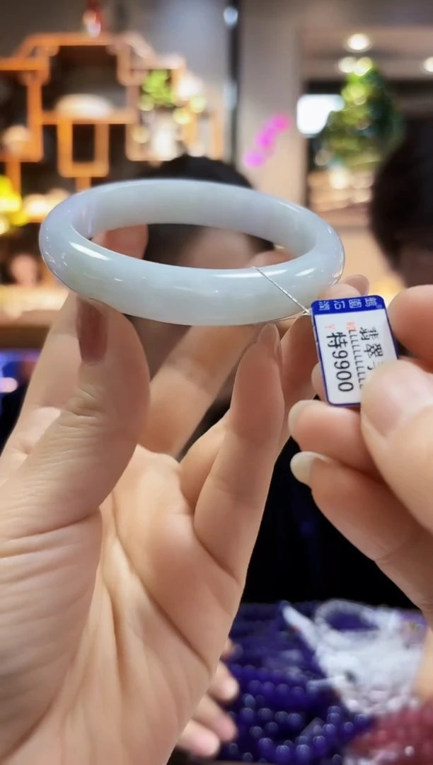 【闪购商品】翡翠颈饰未镶嵌手镯62