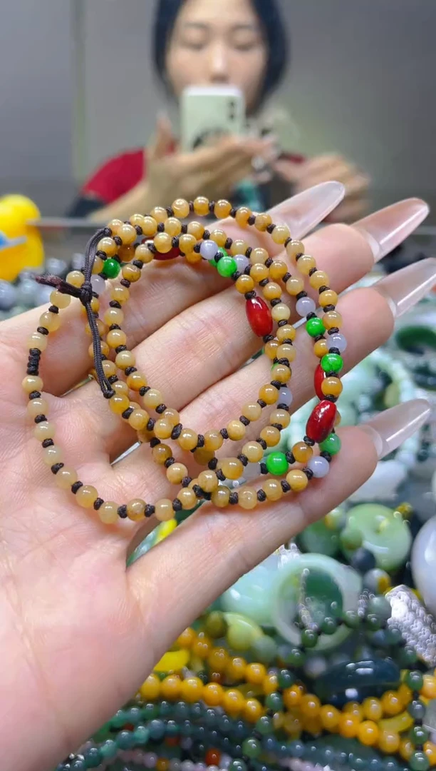 翡翠未镶嵌颈饰4MM/L/翡翠A货，一件也是批发价