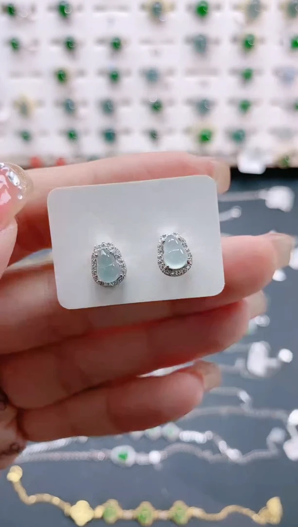 【闪购商品】翡翠耳饰银S925镶嵌天然翡翠