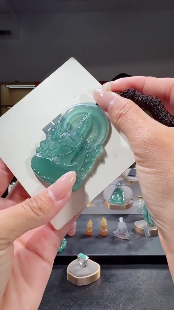 吊坠(不含链)未镶嵌翡翠观音