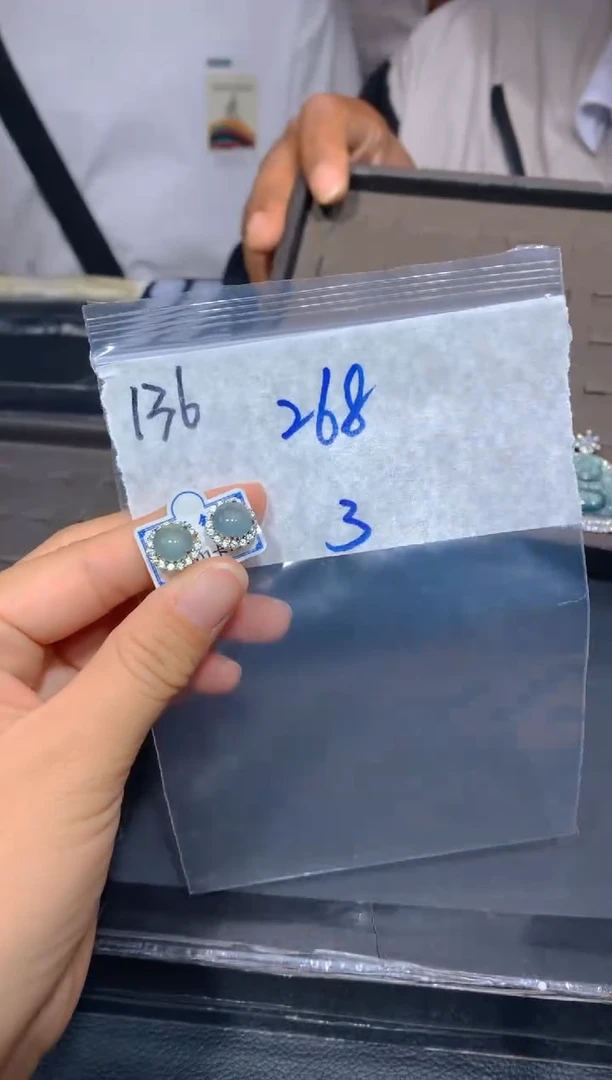 【闪购商品】定制翡翠未镶嵌136耳钉多样性拍一发一毛货定制抛光