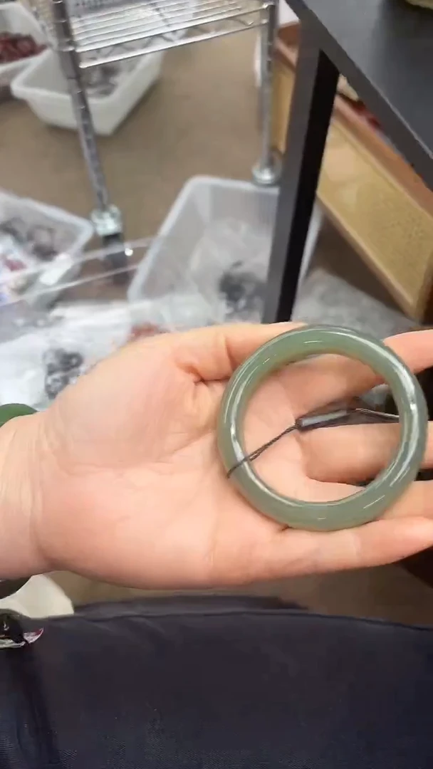 未镶嵌手镯和田玉和田玉手镯C-13