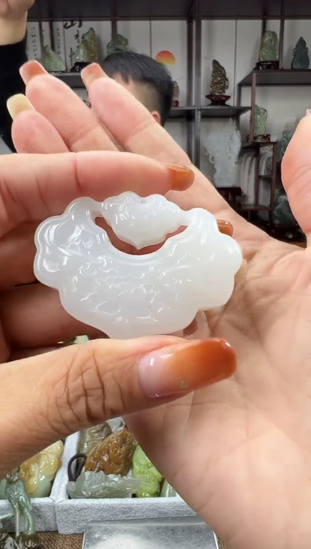 未镶嵌和田玉把件1