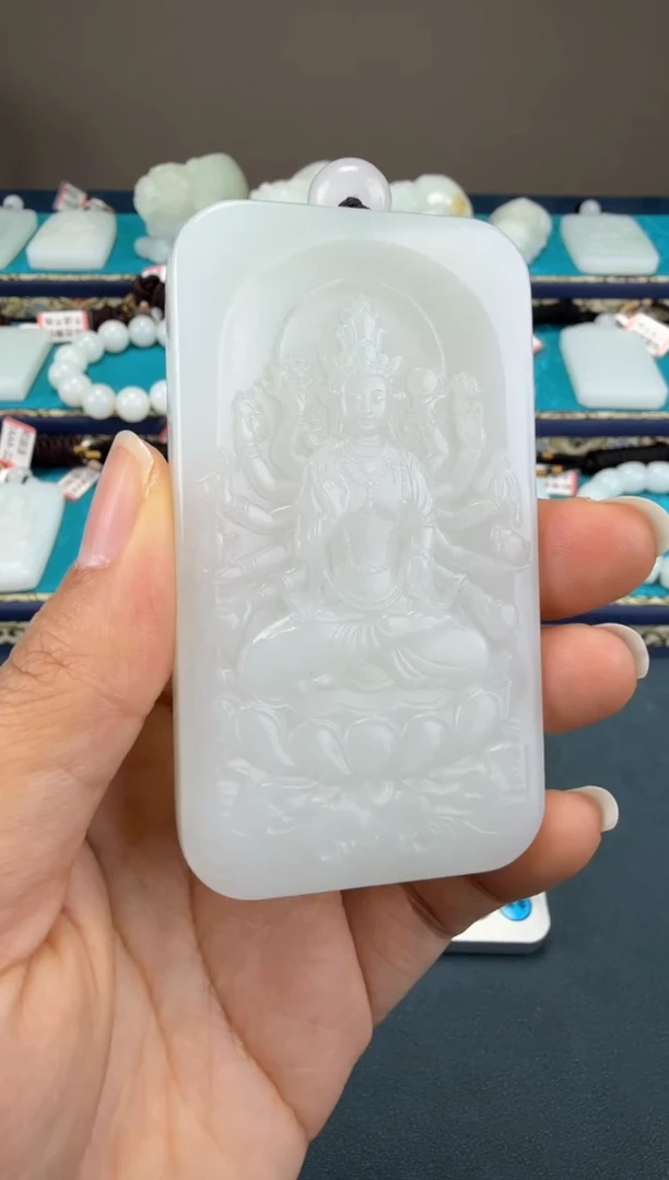 颈饰未镶嵌和田玉1