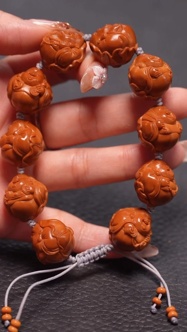 手串橄榄核1.9/荷叶弥勒