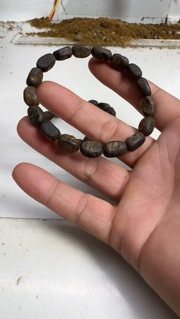 沉香手串留疤单圈7克沉水