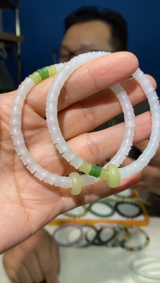 未镶嵌手链和田玉颜色多样性发货拍一发一