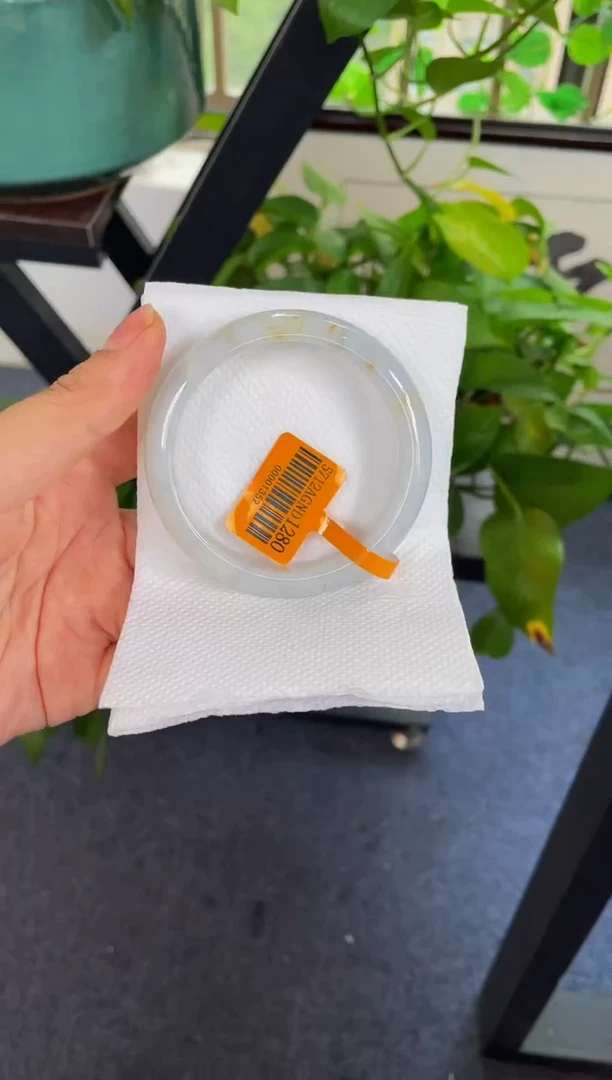 翡翠手镯未镶嵌032-57