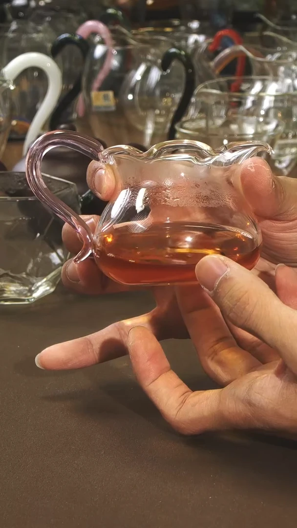 花苞公道杯晶焱金标