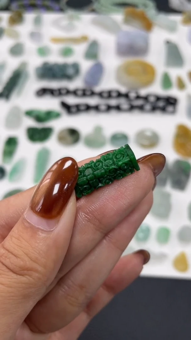 【闪购商品】定制翡翠未镶嵌绿筒600+60