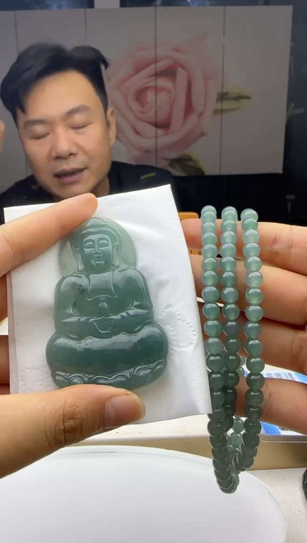 颈饰未镶嵌翡翠多样性发其中一