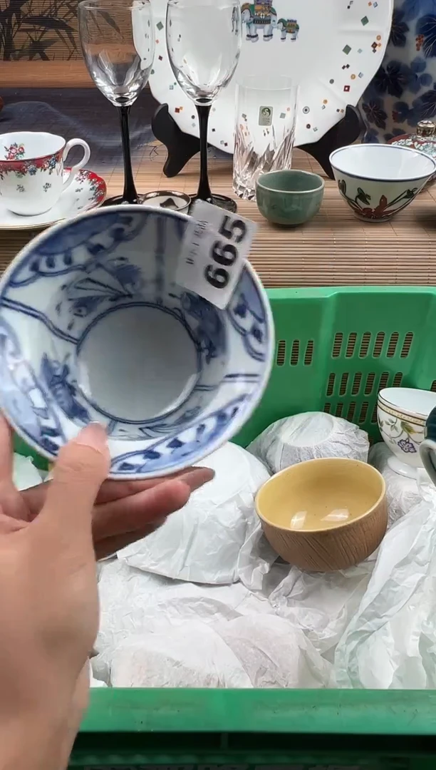 瓷片一*瓷片     665