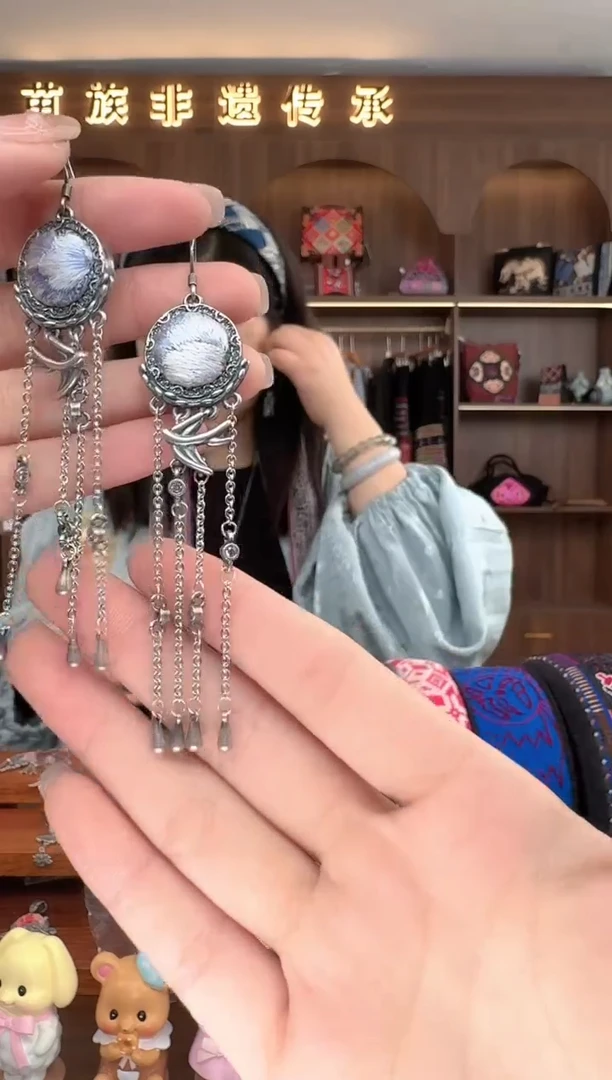 【闪购商品】织绣扶光苗绣传承282