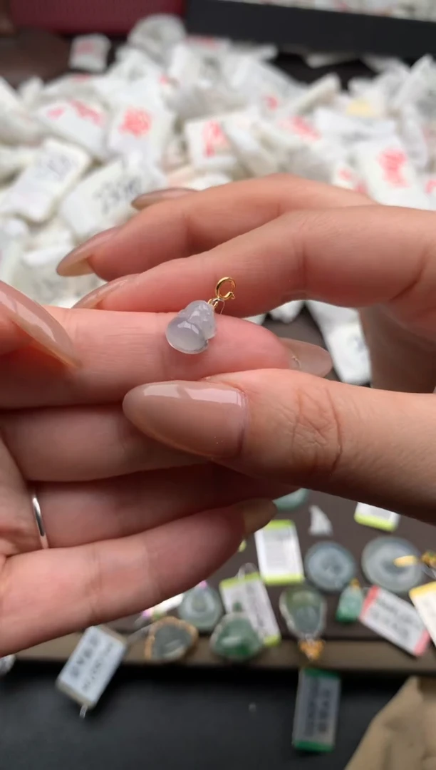 【闪购商品】翡翠颈饰18K金镶嵌一