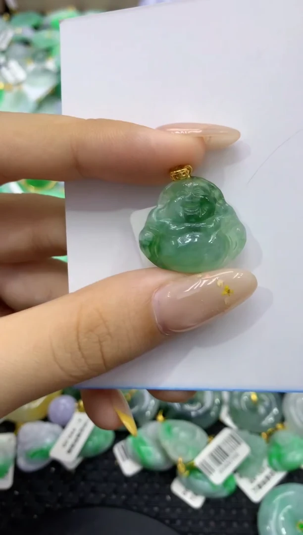 颈饰未镶嵌翡翠天然缅甸翡翠A货