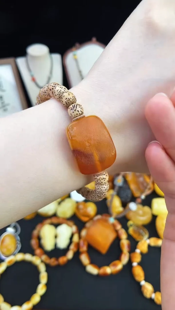 琥珀未镶嵌珠宝奇石柒月