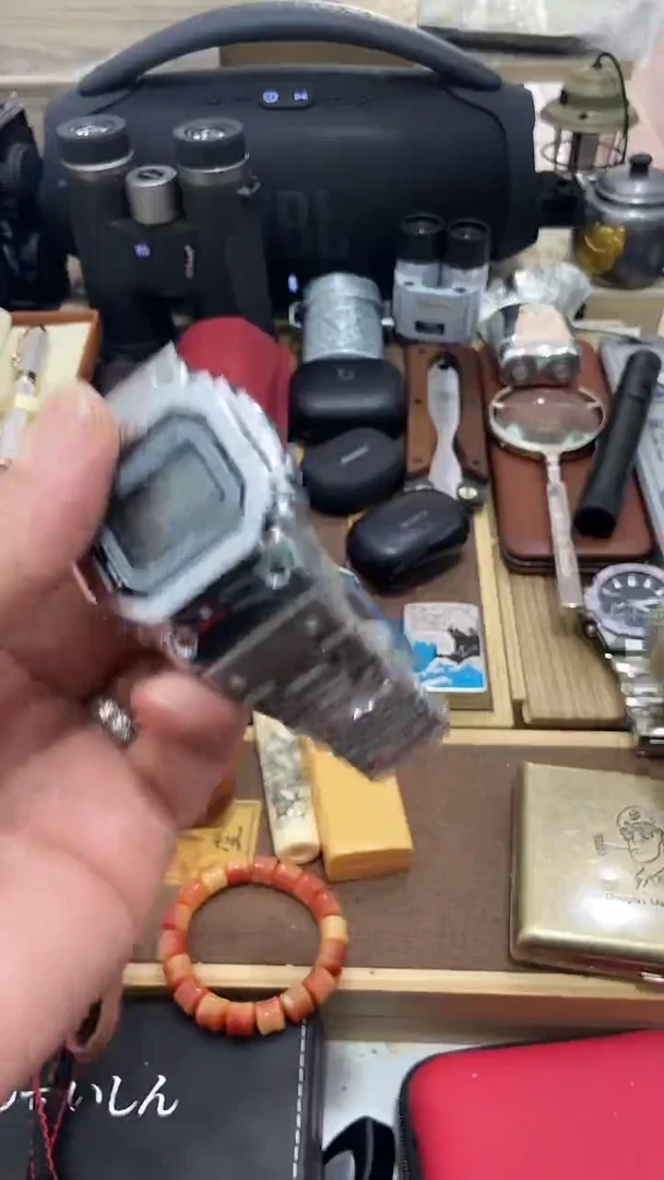 瓷片闪购商品 如图所示