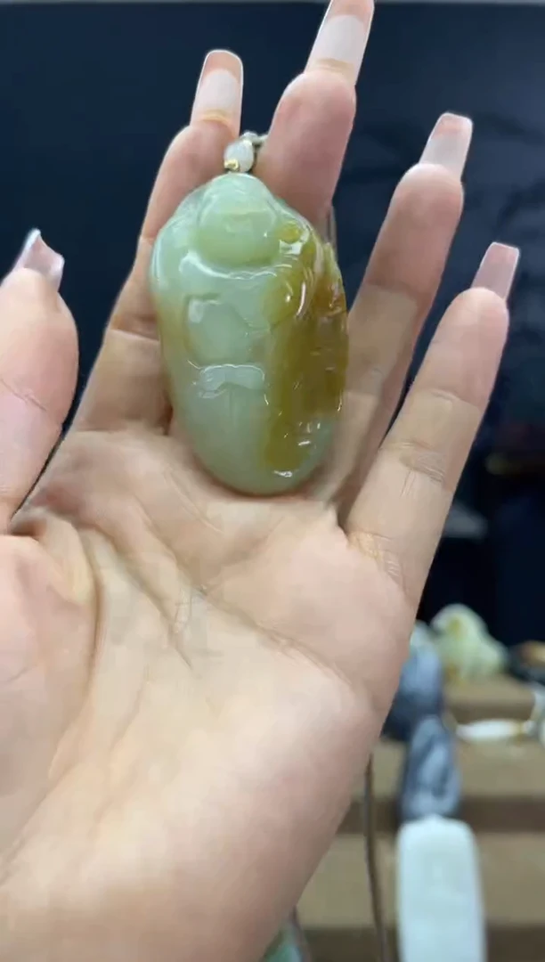 颈饰未镶嵌和田玉1