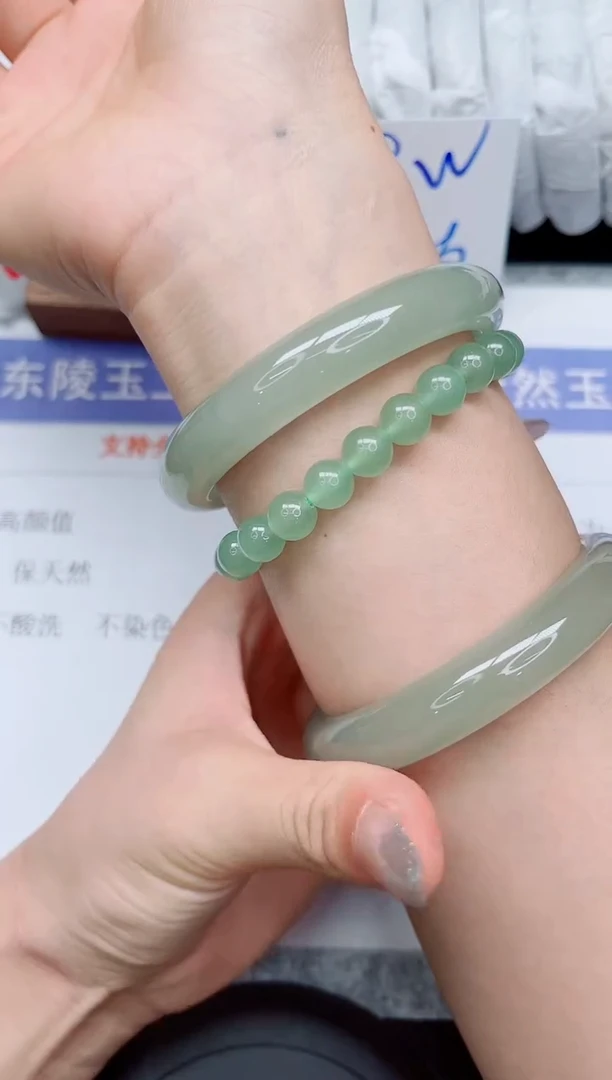 未镶嵌手镯石英质玉174-60
