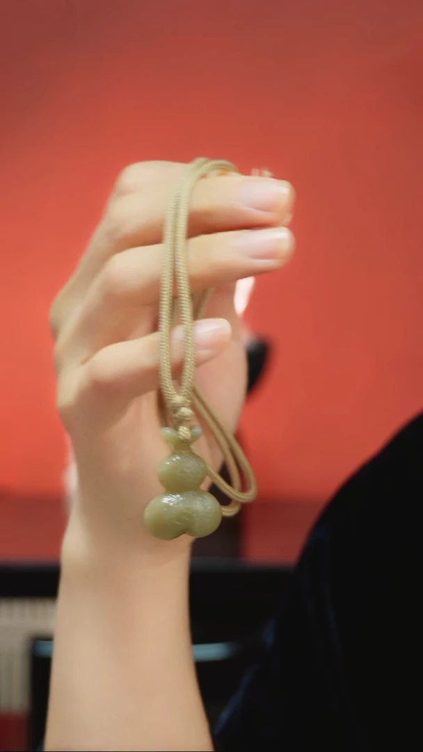 未镶嵌戒指和田玉思**麻手串