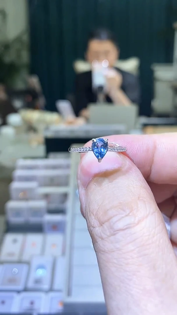 银S925镶嵌戒指海蓝宝石天然海蓝宝