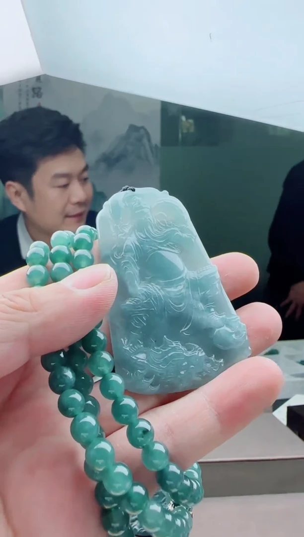 【闪购商品】翡翠颈饰未镶嵌11111111