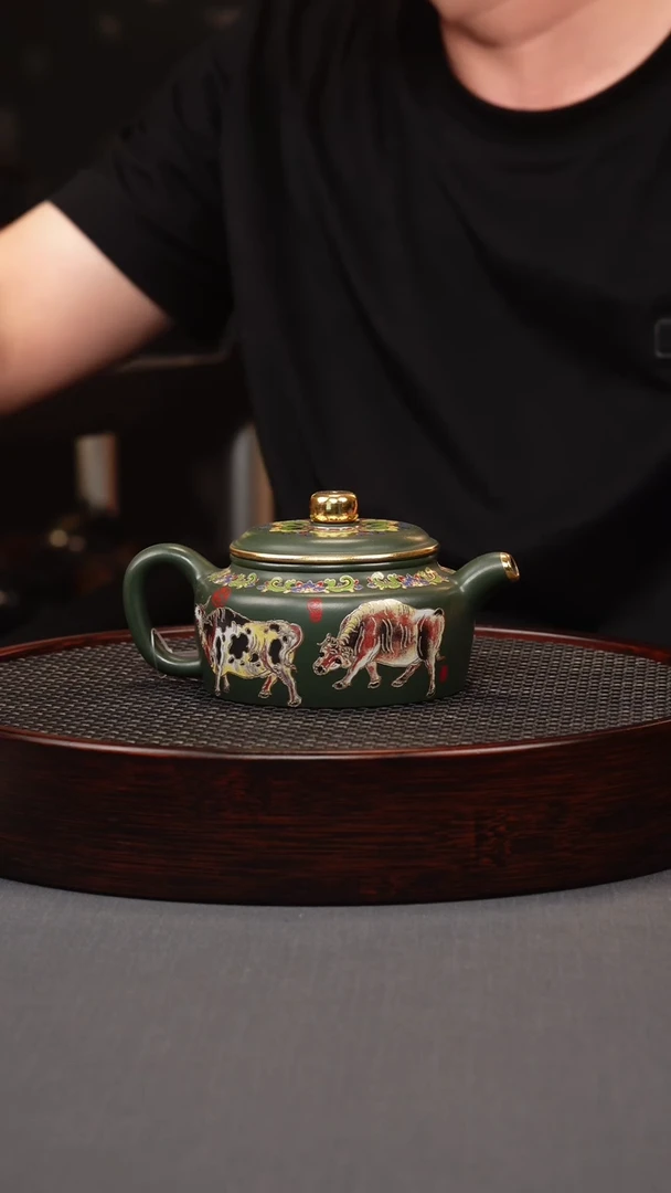 茶壶紫砂绿泥珐琅彩五牛德钟
