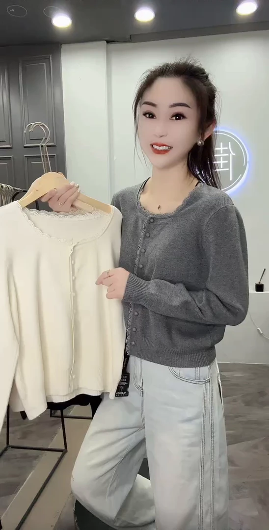 今年流行穿搭一整套2025新款洋气纽扣毛衣百搭设计感蕾丝针织开衫