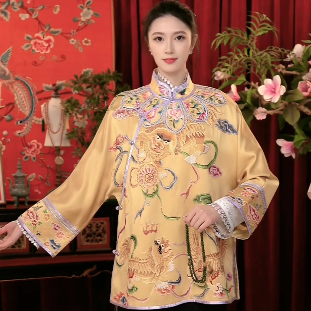 【煜秀堂】“万物生”传统中式柳叶云肩重工盘金绣太太服