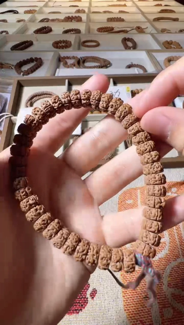 金刚菩提手串龙切老树王手持