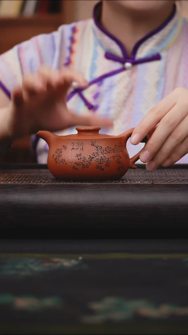 茶壶紫砂红降坡沉香泥 疏影