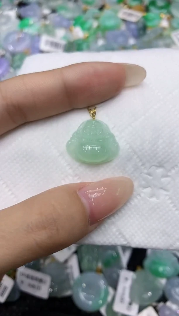 翡翠18K金镶嵌颈饰111111111111
