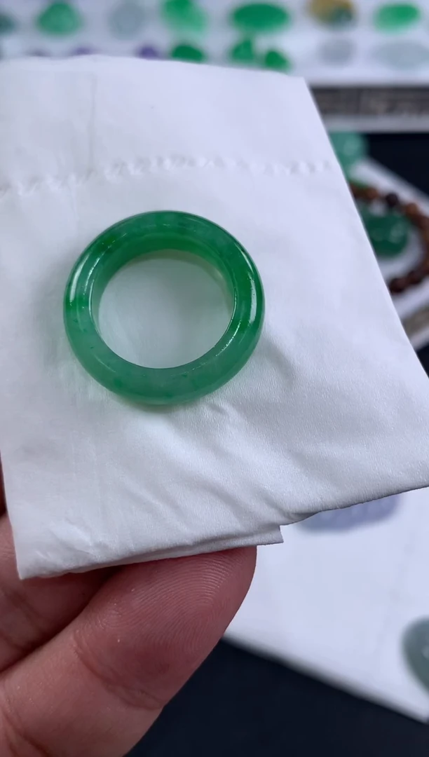 未镶嵌定制翡翠Y**a翡翠