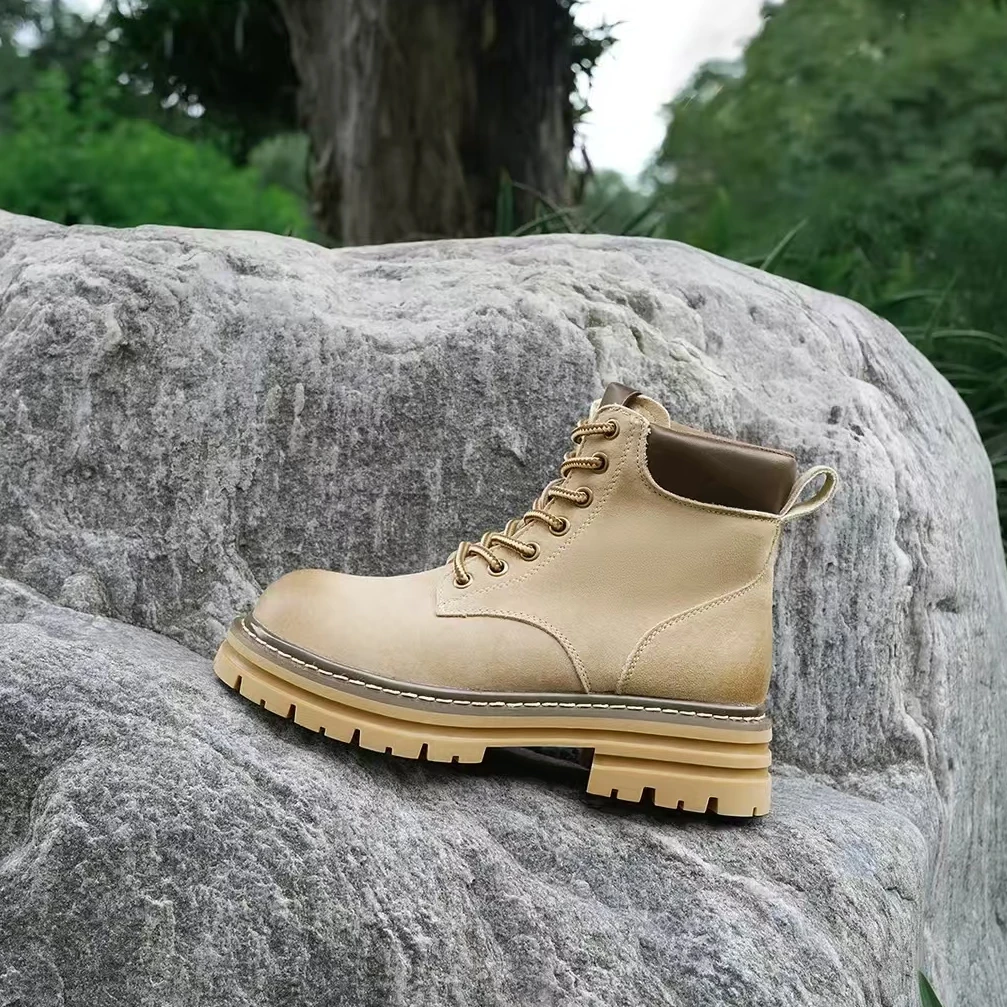 5026D  新款时尚舒适厚底圆头百搭马丁靴（四季款）