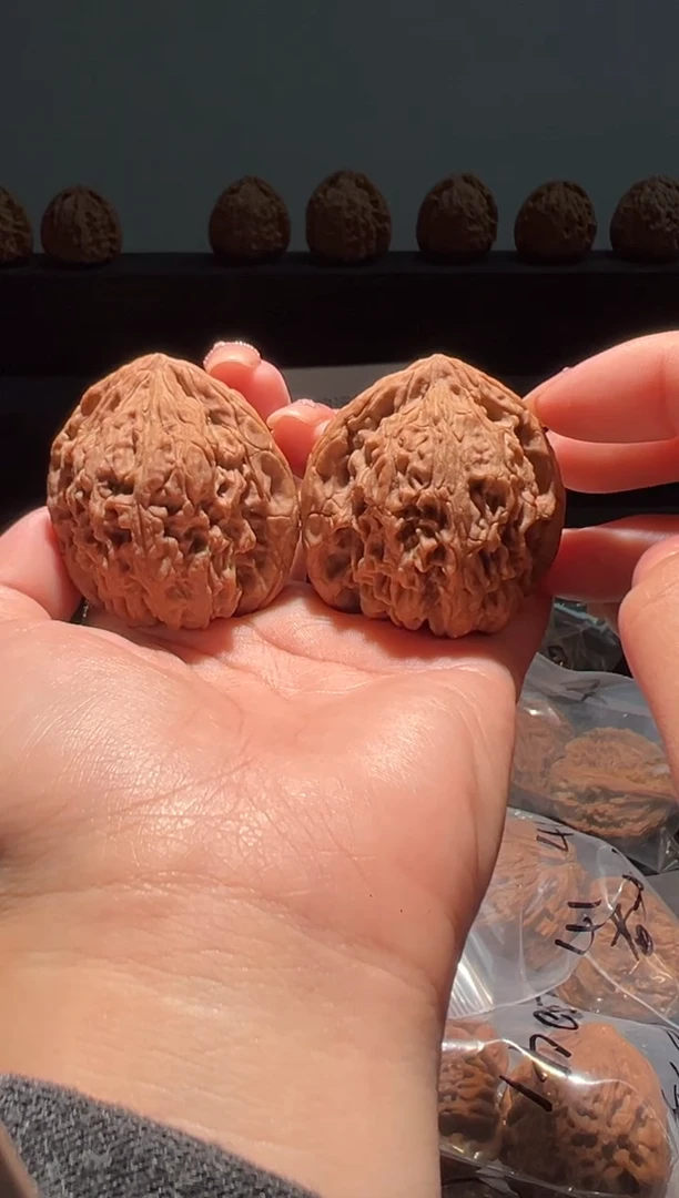 吊坠文玩核桃暴**锥170福利对南疆石