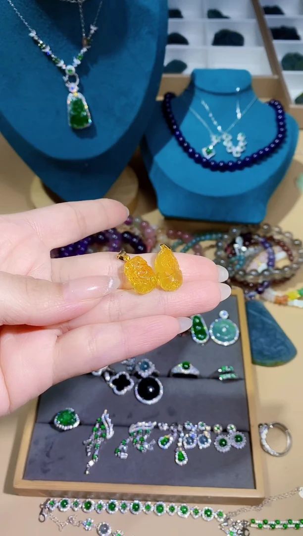 【闪购商品】琥珀吊坠(不含链)银S925镶嵌多样性 发其一【63】