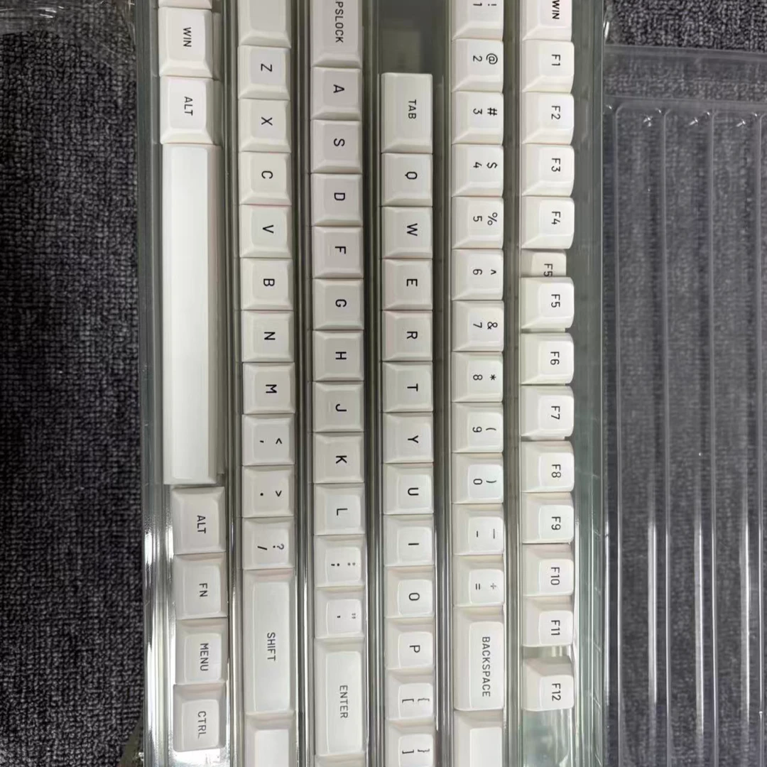 准新品  61键专用全新键盘，颜色随机发一套
