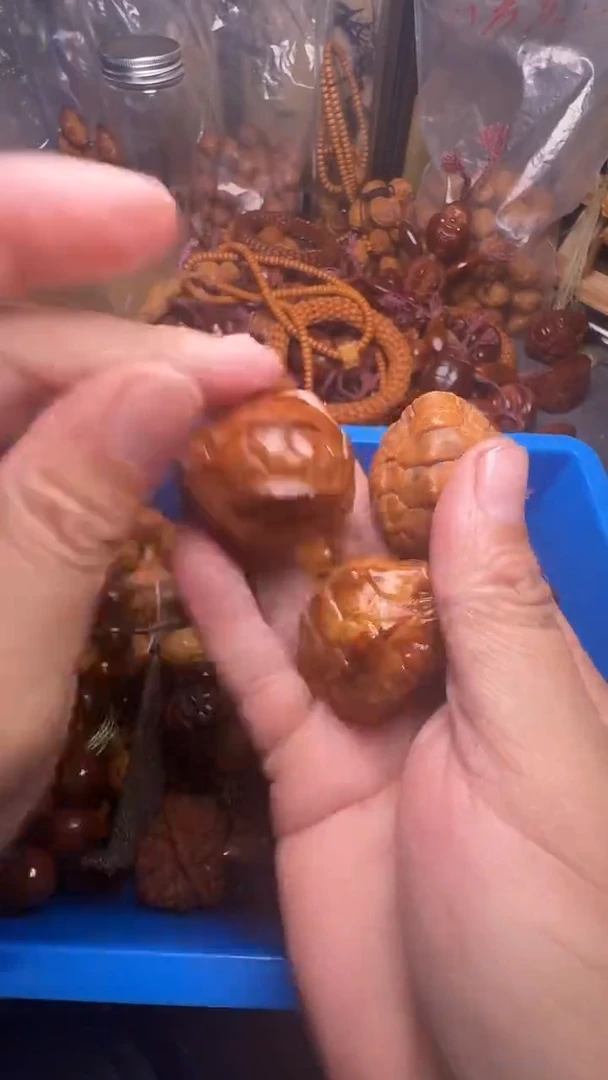 手串橄榄核龟壳一个